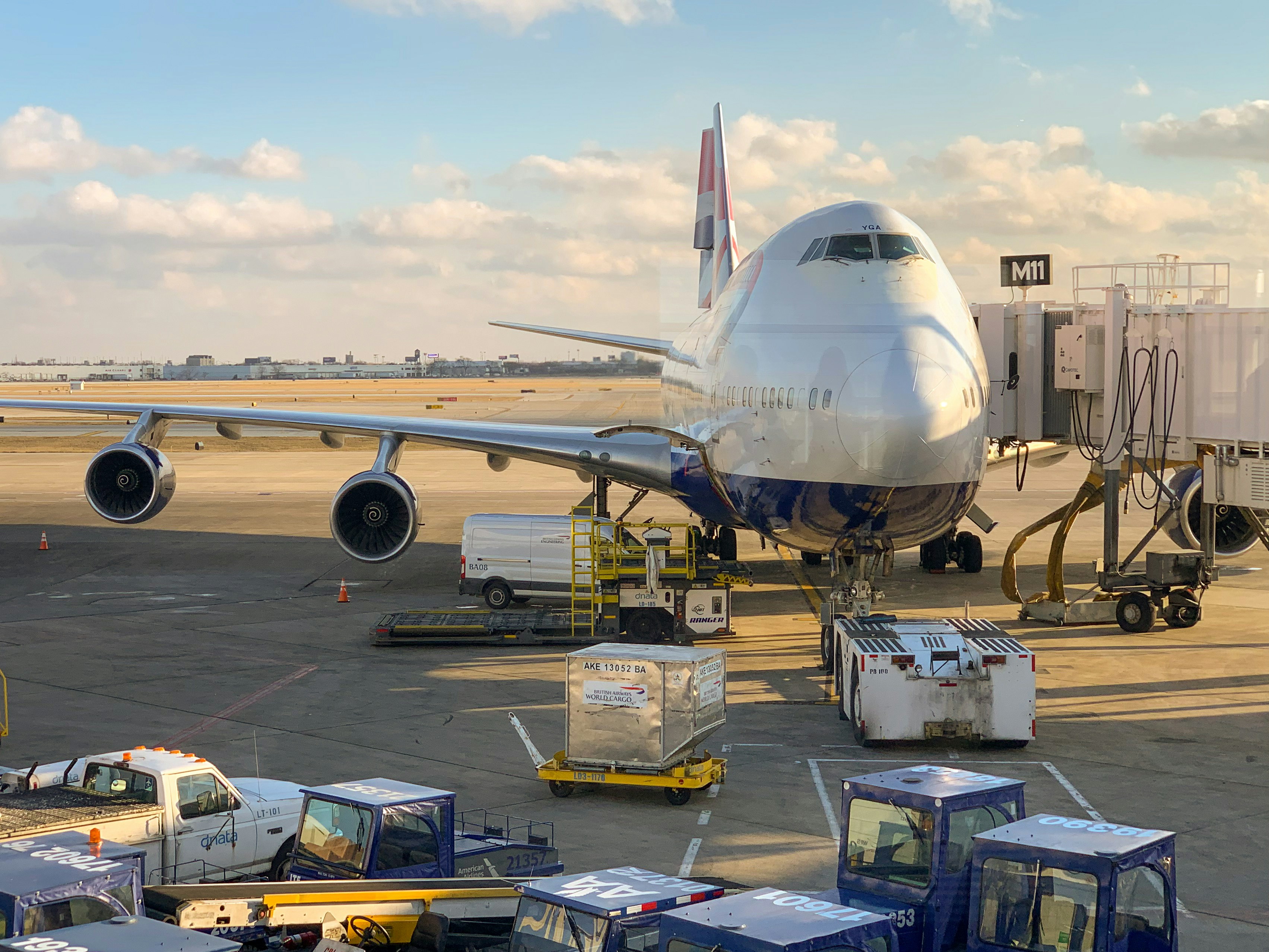 Air cargo loading for international freight logistics